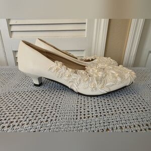 White Embroidered Wedding Women's Shoes EUR 38